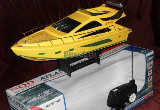 Продаю радиоуправляемый катер Саратов