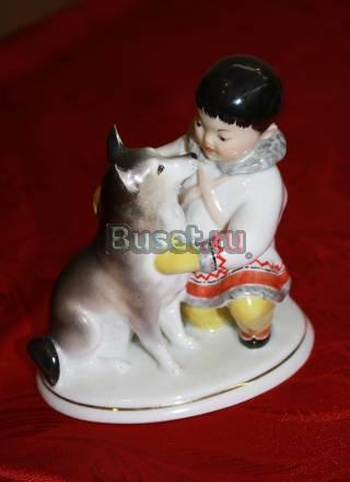 Статуетка "Молодой охотник северных народов с соба Волгоград