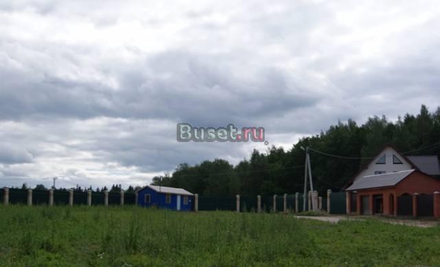 Участок в дачном поселке. Лес у дома Правдинский