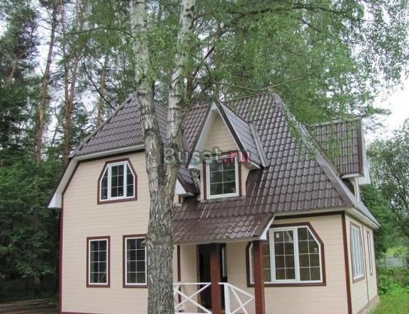 Дома на участках с лесными деревьями Москва