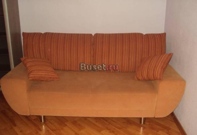Диван-ширина-1.05м, длина-2м. 15000 руб Москва