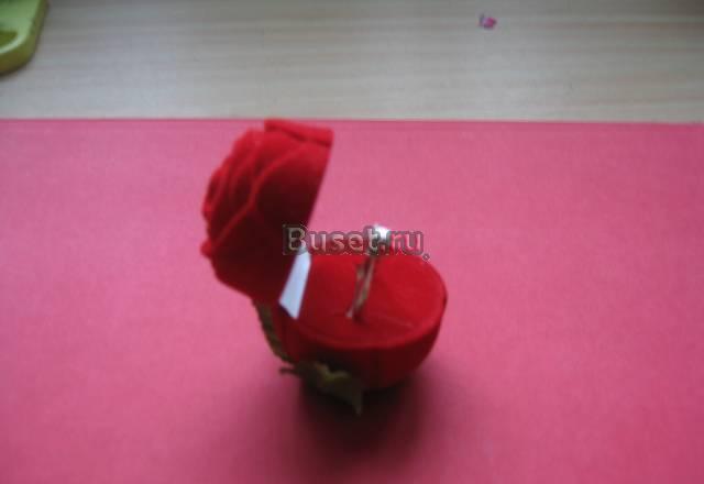 Кольцо с брильянтом Москва