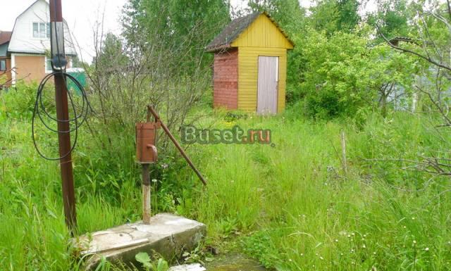 Садовый участок с недостр. дачей в Строганово Гатчина