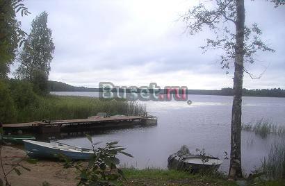 Участок у озера на Валдае д. Едрово Валдай