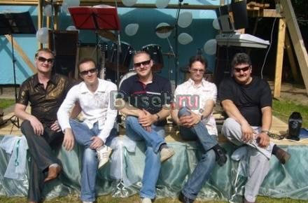 Заказ музыкантов на Новый год. Живая музыка на праздник Москва