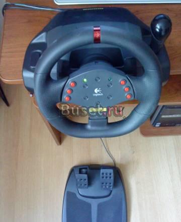 Руль с педалями Logitech momo Racing Force Москва