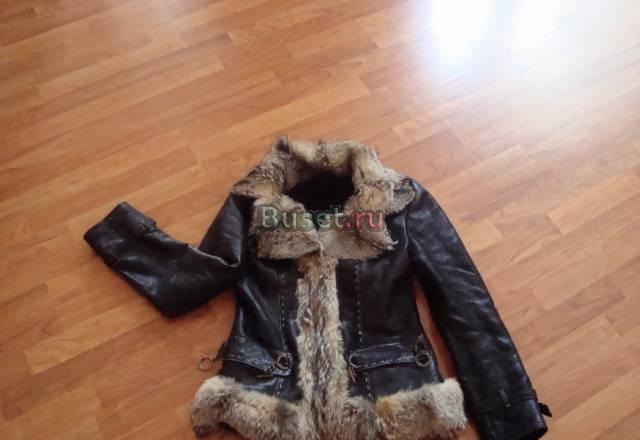 Дубленка черного цвета с волчьим мехом Уфа