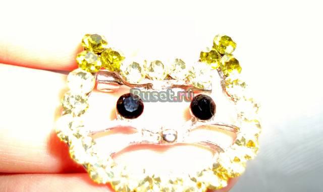 Брошь Москва