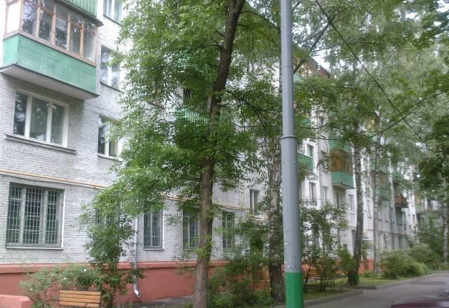 Две комнаты в 3-х комн.кв-ре Семеновская Москва