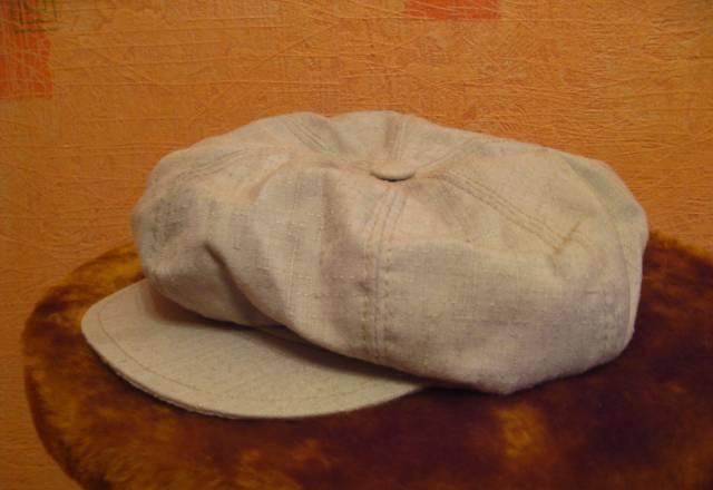 Модная кепка Москва