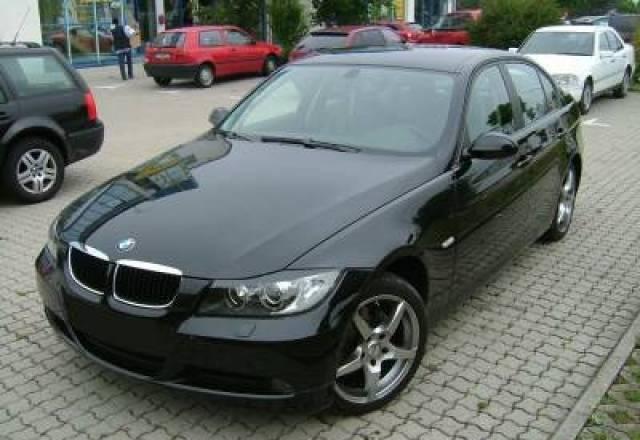 Ищу работу водителя на собственном автомобиле BMW Москва
