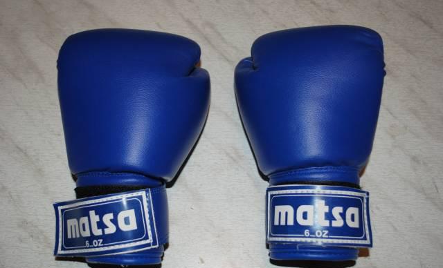 Перчатки боксерские 6 унций Санкт-Петербург