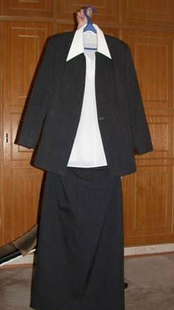 Шикарный костюм из 3 предметов Москва