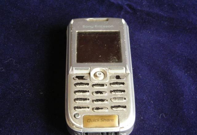 Sony Ericsson R300i Москва