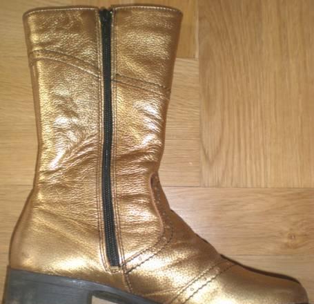 Сапожки для девочки. р-р 34 Москва