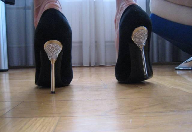 Туфли вечерние нат. замша за пол-цены Москва