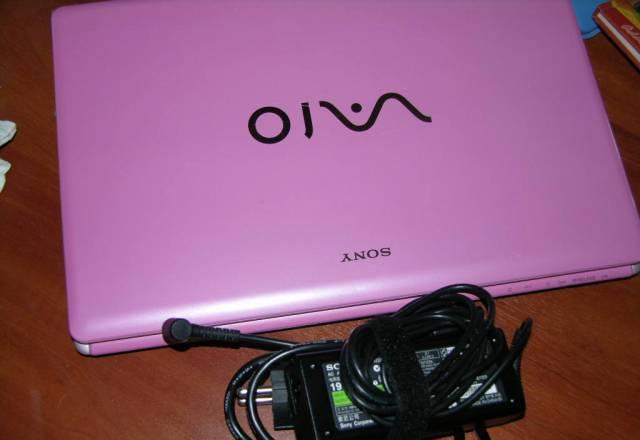 Ноутбук 2-ядерный Sony vpccw1S1R Москва