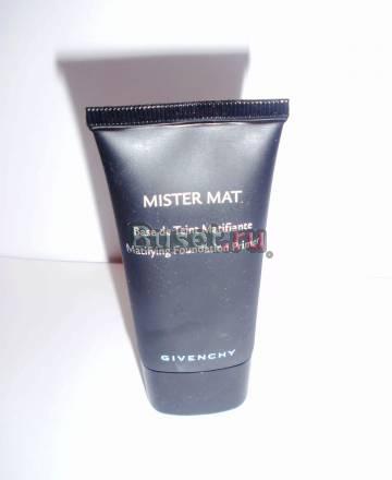 База под макияж от Живанши Москва