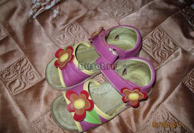 4 пары обуви для девочки Москва