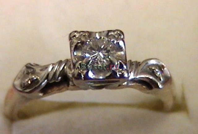 Красивое брилиантовое кольцо 0, 27карат Москва