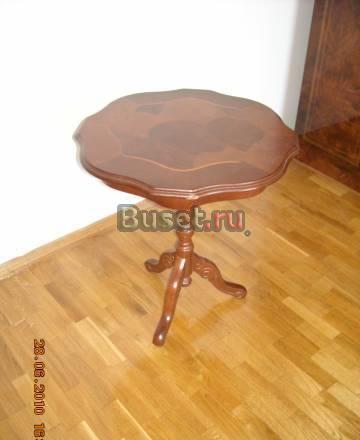 Кофейный столик из красного дерева Москва
