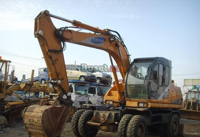 Корейский колесный Экскаватор  Samsung MX132W 1999 Владивосток