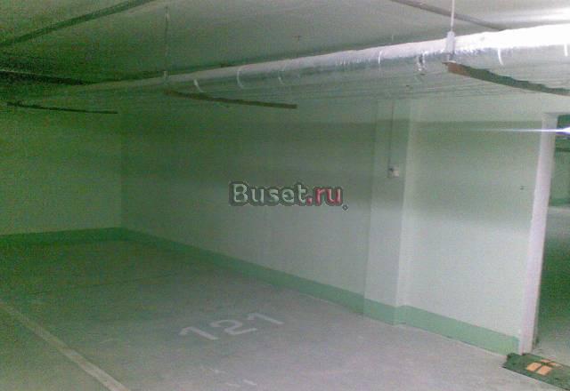 Продам в Москве Машино-место м.Фили Москва