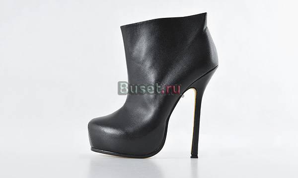 Ботильоны  Yves Saint Laurent (матовые) Москва