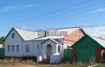 Недорого жилой коттедж  на Волге Саратов