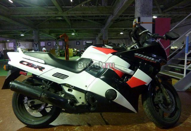 Honda CBR 1000 F продаю мотоцикл Москва