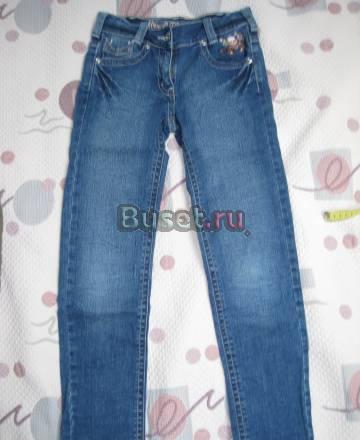 Джинсы  с черепом новые стрейч  с замерами ф са Москва