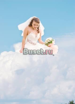 Свадебное платье с стразами сваровски Тольятти