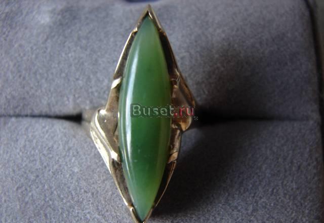 Эксклюзивное золотое кольцо с жадом 10К, США Москва