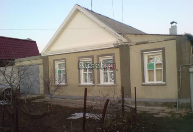 Жилой дом с летней кухней, теплицей, гаражом Волгоград