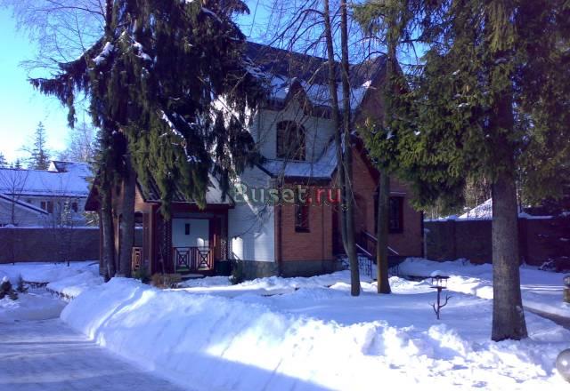 Коттедж с гостевым домом в Новоглаголево Селятино