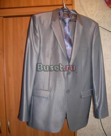Продаю мужской костюм Москва