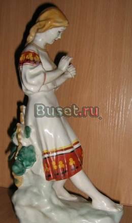 Девушка, гадающая на ромашке (Украина) Новосибирск