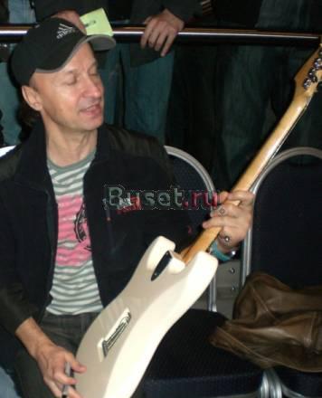 Fender Stratocaster с автографом Москва