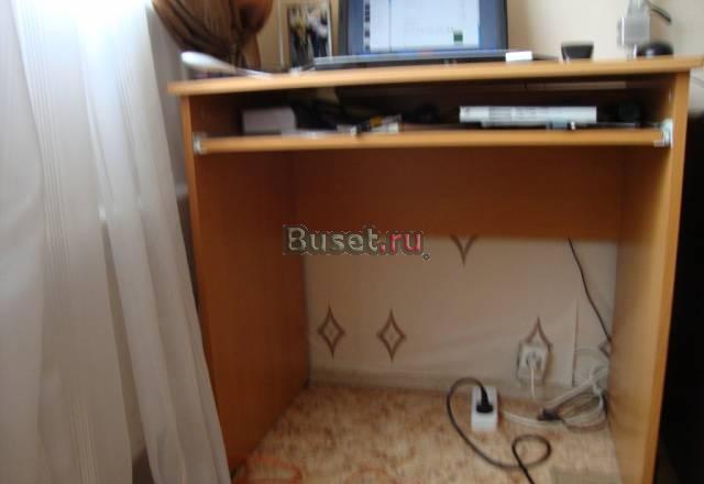 Продам компьютерный стол и тумбу под тв Москва