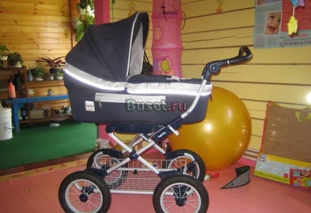 Коляска-люлька и автомобильное кресло Селятино