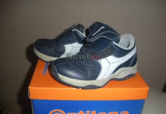 Кроссовки, р.26 Москва