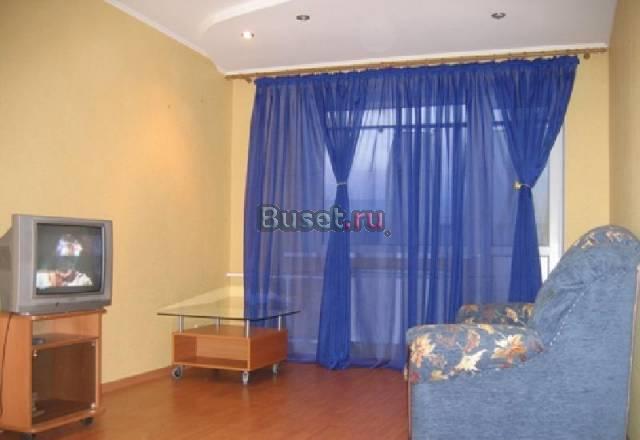 М.Василеостровская ( 2комн. в 3к.кв.) Санкт-Петербург