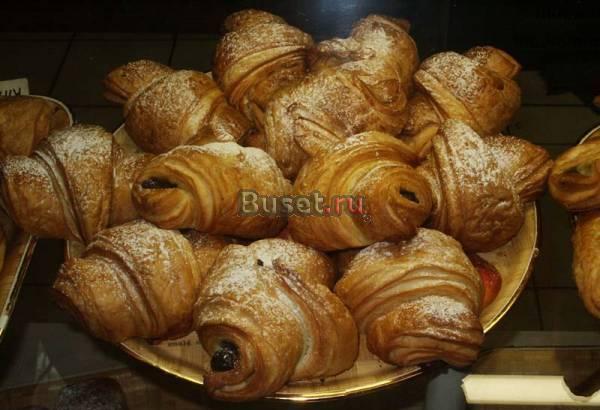 Замороженные слойки, пирожки для общепита. Доставка. Москва