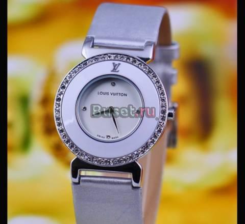 Часы louis vuitton - новые Москва