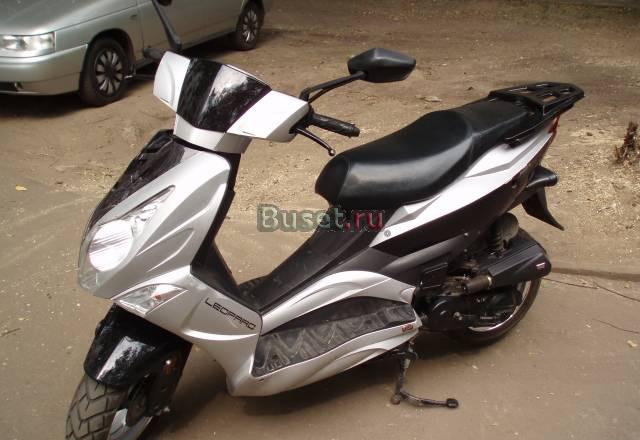 Новый скутер 100 кмч  продаю Москва