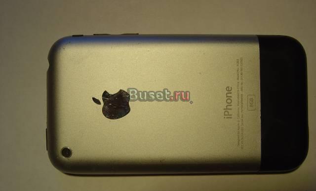 Продам Айфон 2Г 8 гигов Москва