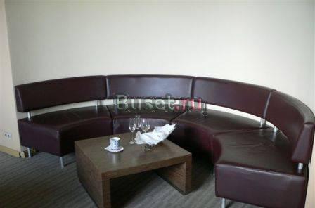 Диван б/у кожа 4-х мест корич хром нож без подлок Москва