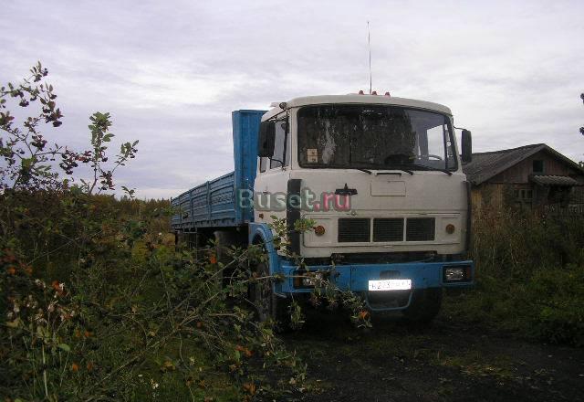 Маз 54328-тягач 1992г.+полуприцеп маз 93802 Санкт-Петербург