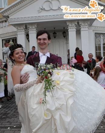 Свадебное платье с гипюровым топом Москва