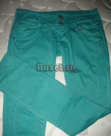 Джинсы бирюзовые. н О в Ы е Санкт-Петербург